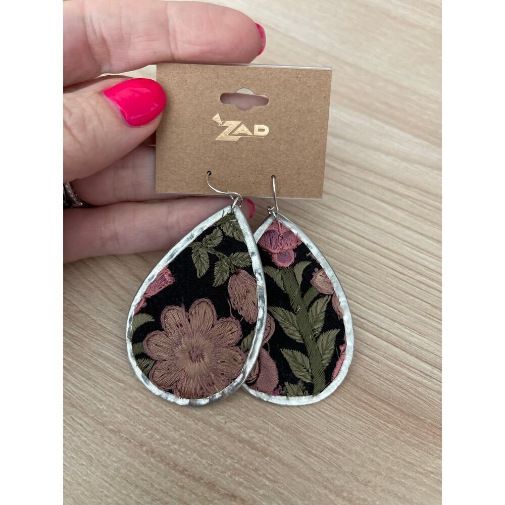 Light Pink Flower Embroidery Cuff Bracelet